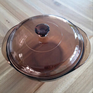 Vintage Pyrex Corning Amber  Clear number 20 1.5 L round casserole w lid NY USA